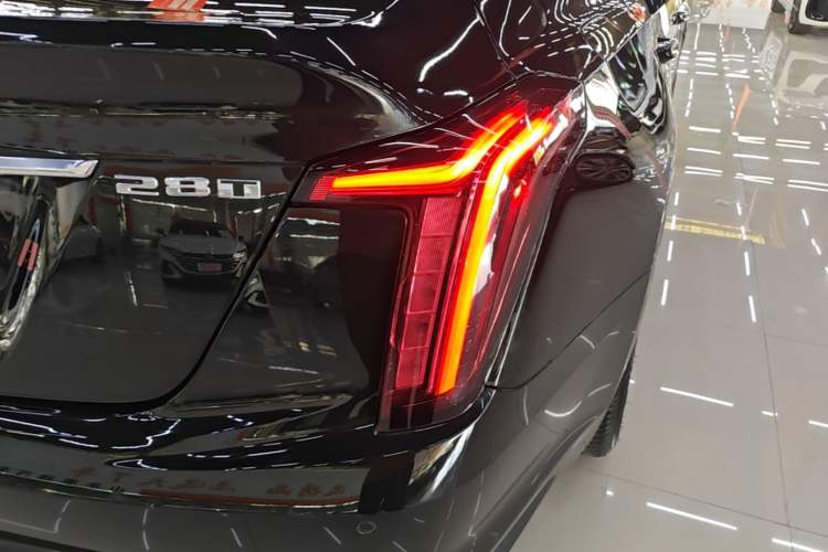 Used Cadillac CT5 2022 28T Luxury Version (Standard Edition) Right Rear Taillight