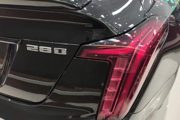 Used Cadillac CT5 2022 28T Luxury Edition Right Rear Taillight