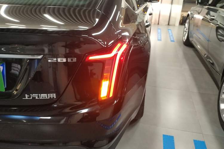 Used Cadillac CT5 2022 28T Luxury Version (Standard Edition) Right Rear Taillight