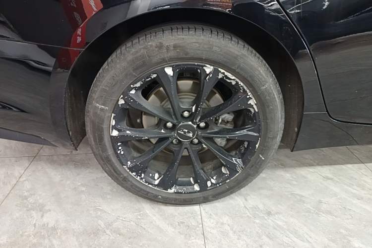 Used Cadillac CT5 2022 28T Luxury Version (Standard Edition) Right Rear Wheel Hub
