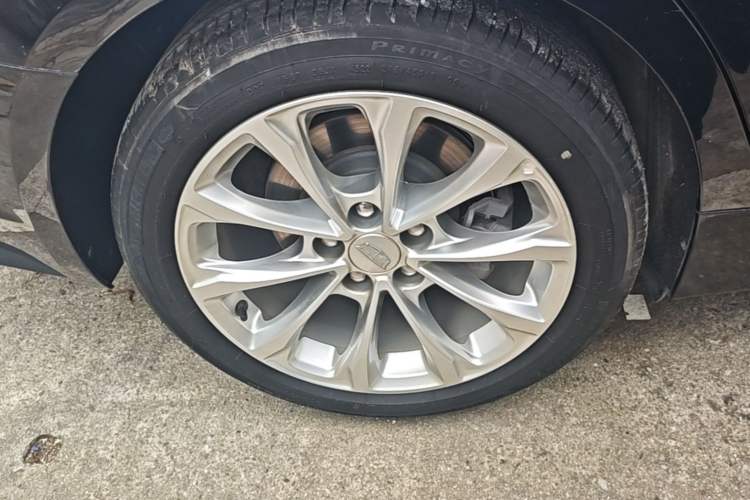 Used Cadillac CT5 2022 28T Luxury Version (Standard Edition) Right Rear Wheel Hub