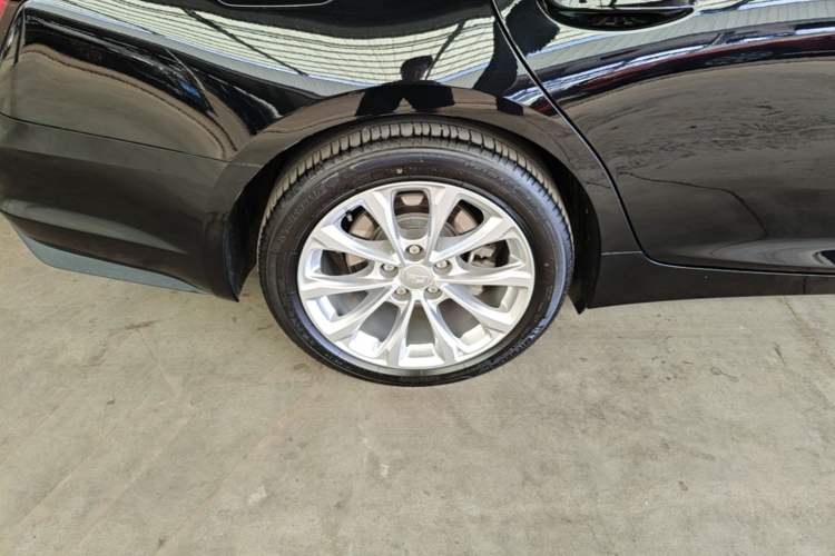 Used Cadillac CT5 2022 28T Luxury Version (Standard Edition) Right Rear Wheel Hub