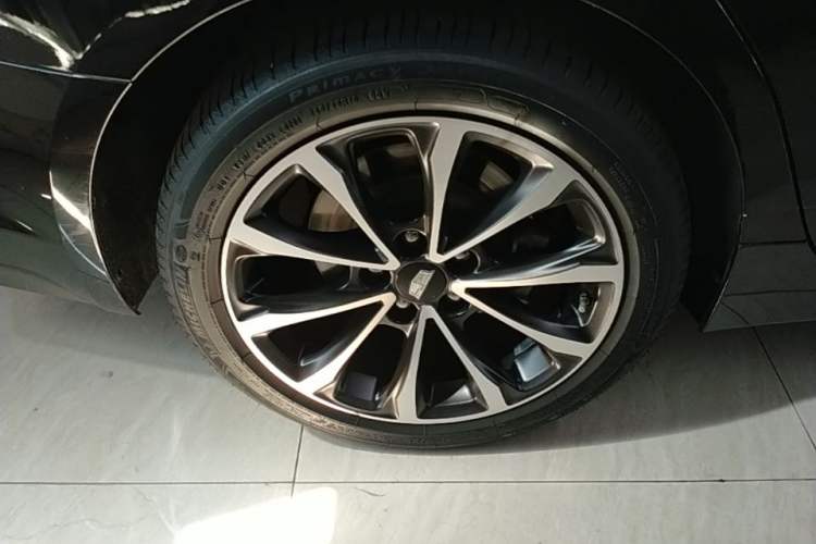 Used Cadillac CT5 2022 28T Prestige Edition Right Rear Wheel Hub