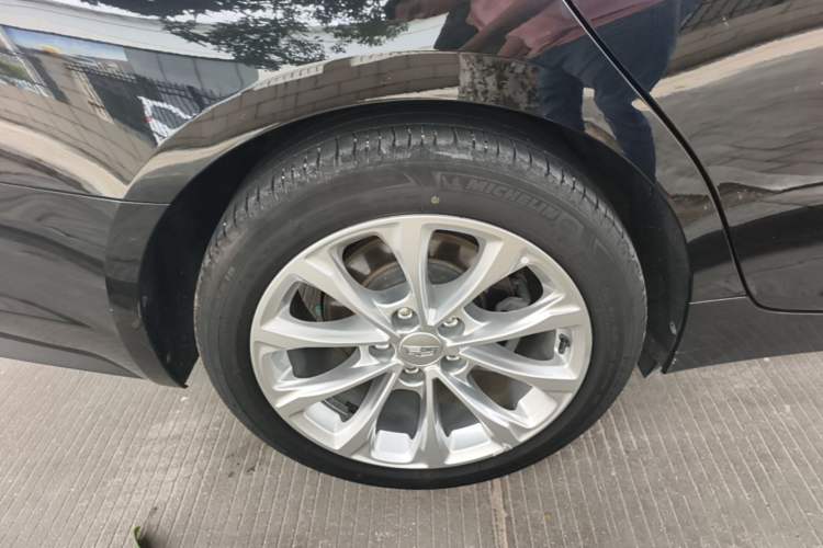 Used Cadillac CT5 2022 28T Luxury Version (Standard Edition) Right Rear Wheel Hub