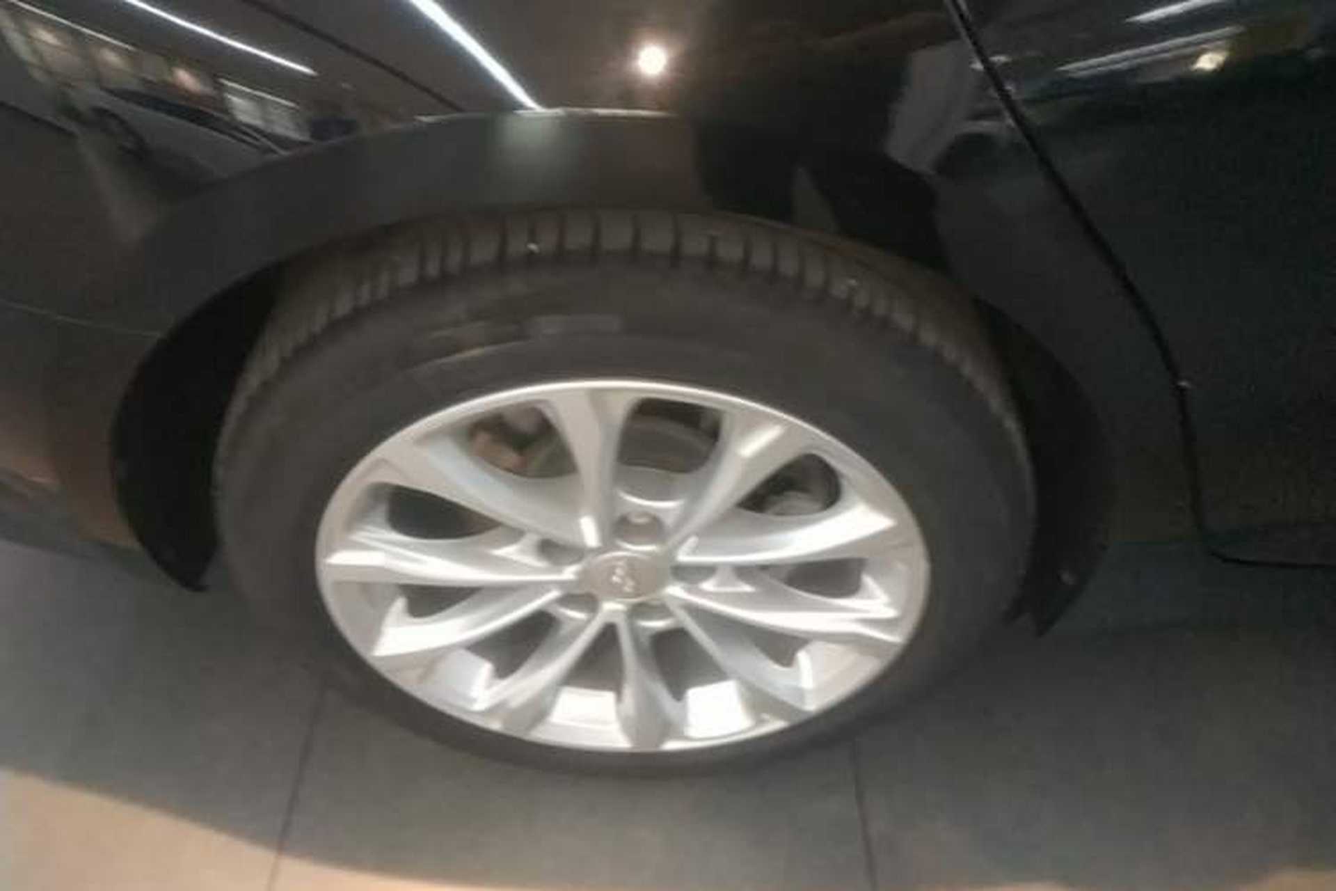 Used Cadillac CT5 2022 28T Luxury Version (Standard Edition) Right Rear Wheel Hub