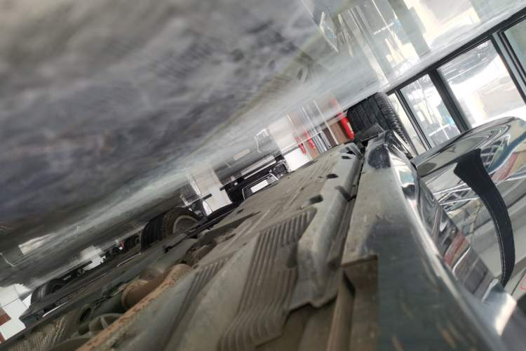 Used Cadillac CT5 2022 28T Luxury Edition Right Side Sill