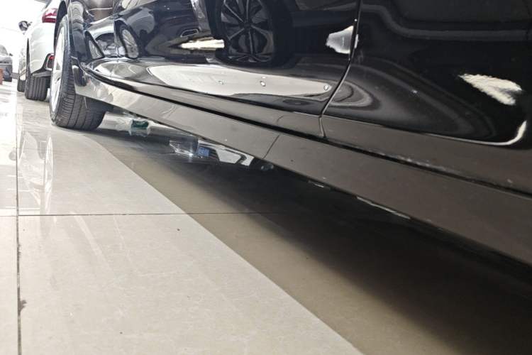Used Cadillac CT5 2022 28T Luxury Version (Standard Edition) Right Side Sill