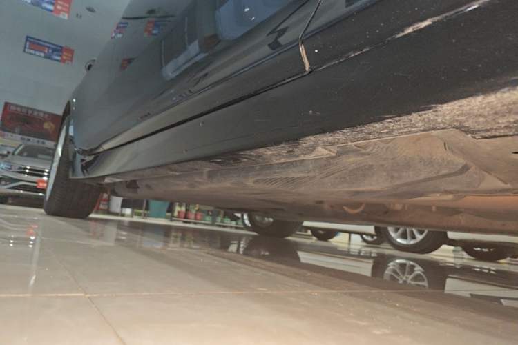 Used Cadillac CT5 2022 28T Luxury Version (Standard Edition) Right Side Sill