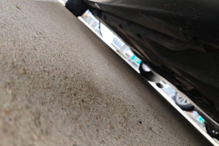 Used Cadillac CT5 2022 28T Luxury Edition Right Side Sill