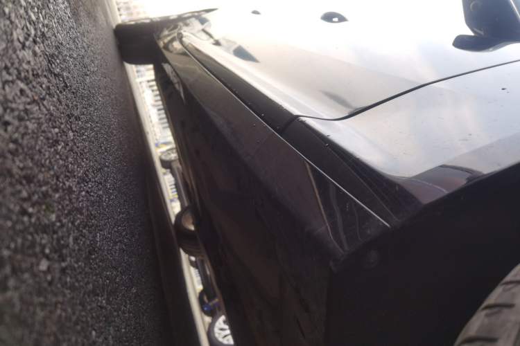 Used Cadillac CT5 2022 28T Fashion Edition Right Side Sill