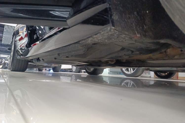 Used Cadillac CT5 2022 28T Luxury Version (Standard Edition) Right Side Sill