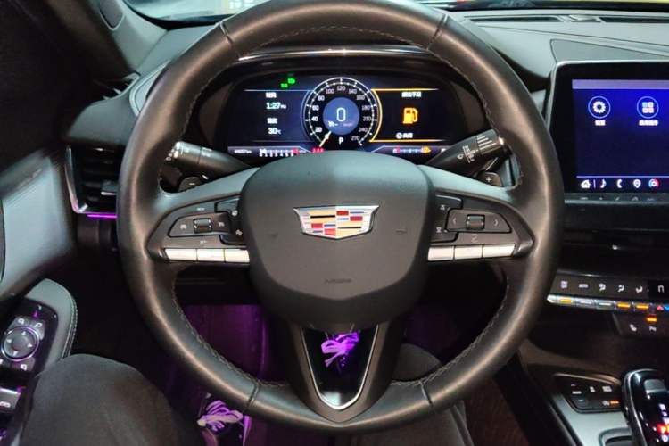 Used Cadillac CT5 2022 28T Prestige Edition Steering Wheel