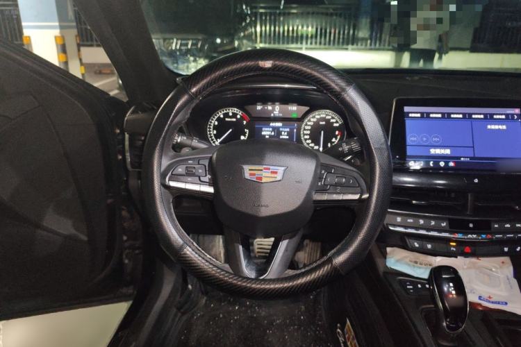 Used Cadillac CT5 2022 28T Luxury Version (Standard Edition) Steering Wheel