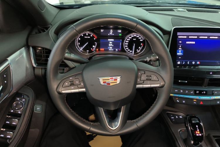 Used Cadillac CT5 2022 28T Luxury Edition Steering Wheel