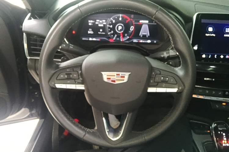 Used Cadillac CT5 2022 28T Prestige Edition Steering Wheel