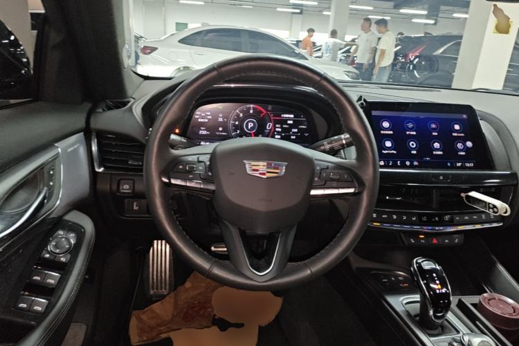 Used Cadillac CT5 2022 28T Prestige Edition Steering Wheel
