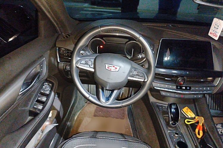 Used Cadillac CT5 2022 28T Luxury Edition Steering Wheel