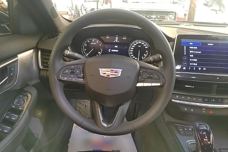 Used Cadillac CT5 2022 28T Luxury Edition Steering Wheel