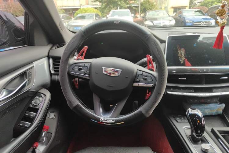 Used Cadillac CT5 2022 28T Prestige Edition Steering Wheel
