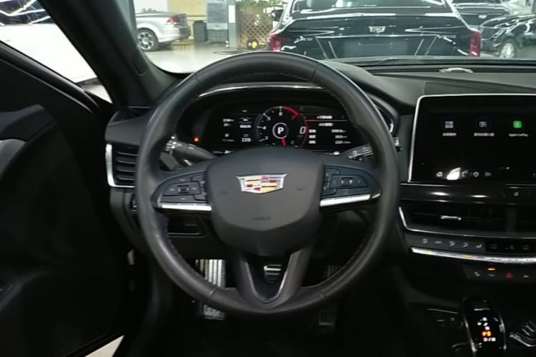 Used Cadillac CT5 2022 28T Prestige Edition Steering Wheel