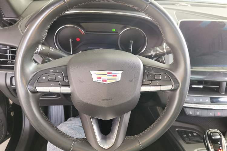 Used Cadillac CT5 2022 28T Luxury Version (Standard Edition) Steering Wheel
