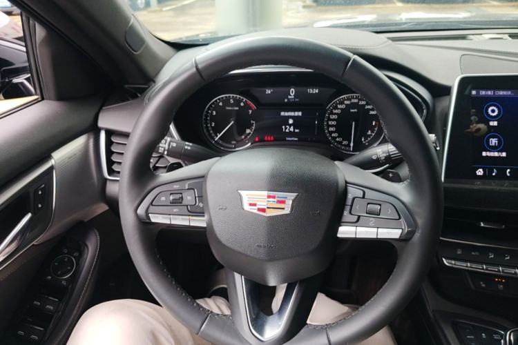 Used Cadillac CT5 2022 28T Luxury Edition Steering Wheel