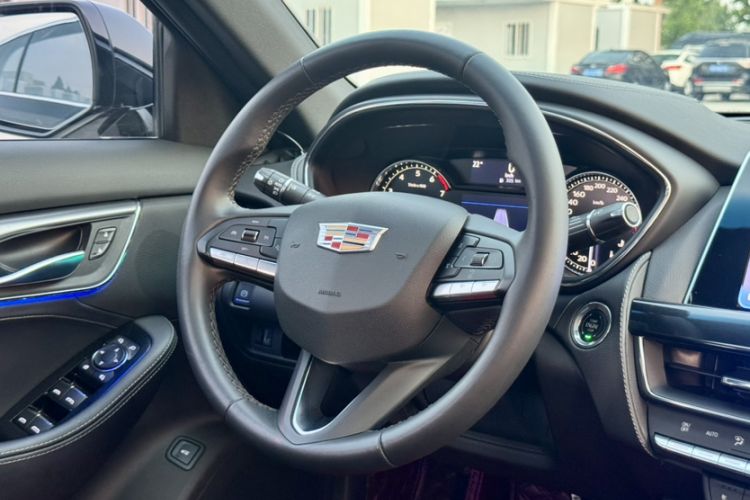Used Cadillac CT5 2022 28T Luxury Version (Standard Edition) Steering Wheel