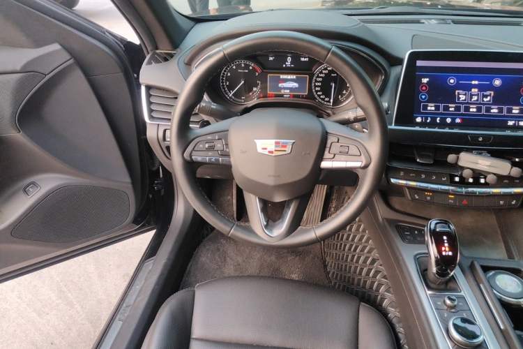 Used Cadillac CT5 2022 28T Luxury Version (Standard Edition) Steering Wheel