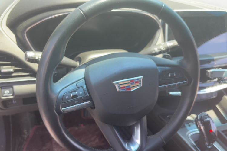 Used Cadillac CT5 2022 28T Prestige Edition Steering Wheel