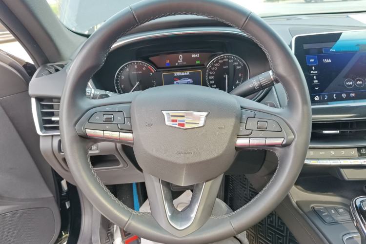 Used Cadillac CT5 2022 28T Fashion Edition Steering Wheel