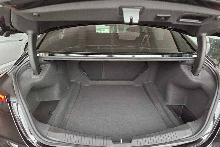 Used Cadillac CT5 2022 28T Luxury Version (Standard Edition) Trunk