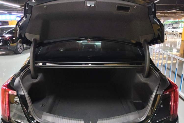 Used Cadillac CT5 2022 28T Prestige Edition Trunk
