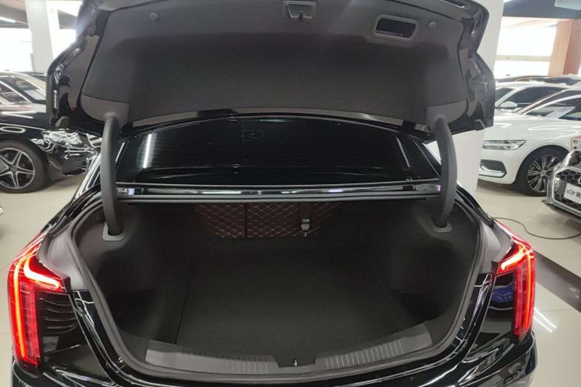 Used Cadillac CT5 2022 28T Luxury Version (Standard Edition) Trunk