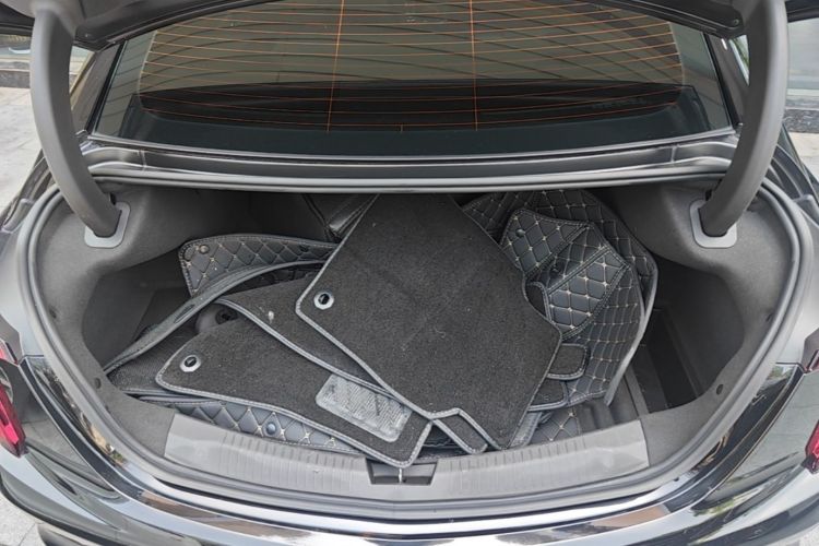 Used Cadillac CT5 2022 28T Luxury Edition Trunk