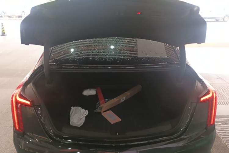 Used Cadillac CT5 2022 28T Luxury Edition Trunk