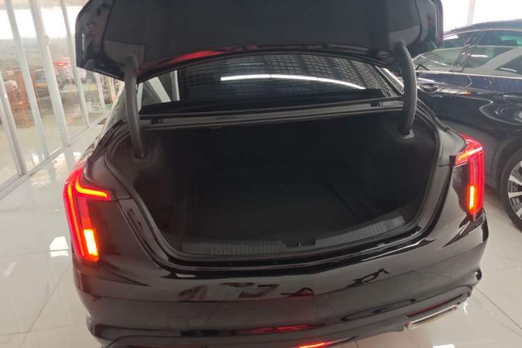 Used Cadillac CT5 2022 28T Luxury Edition Trunk