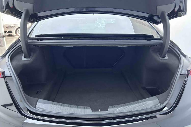 Used Cadillac CT5 2022 28T Luxury Version (Standard Edition) Trunk