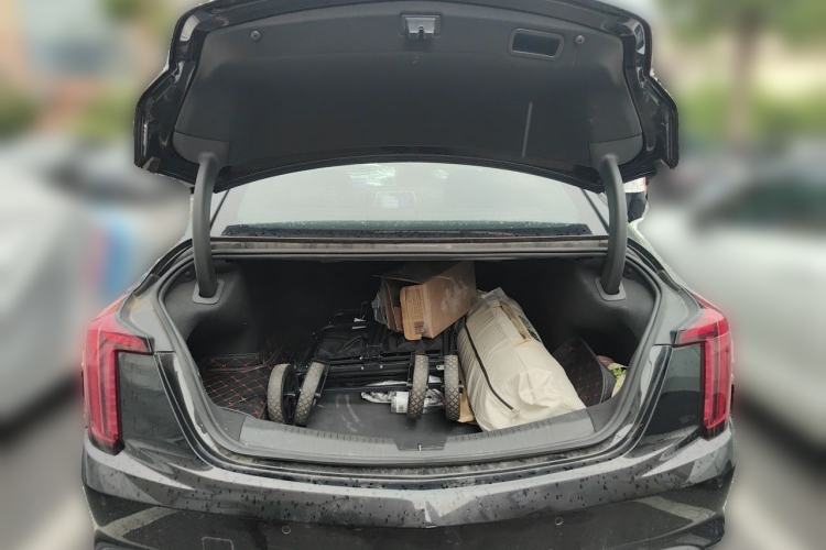 Used Cadillac CT5 2022 28T Prestige Edition Trunk