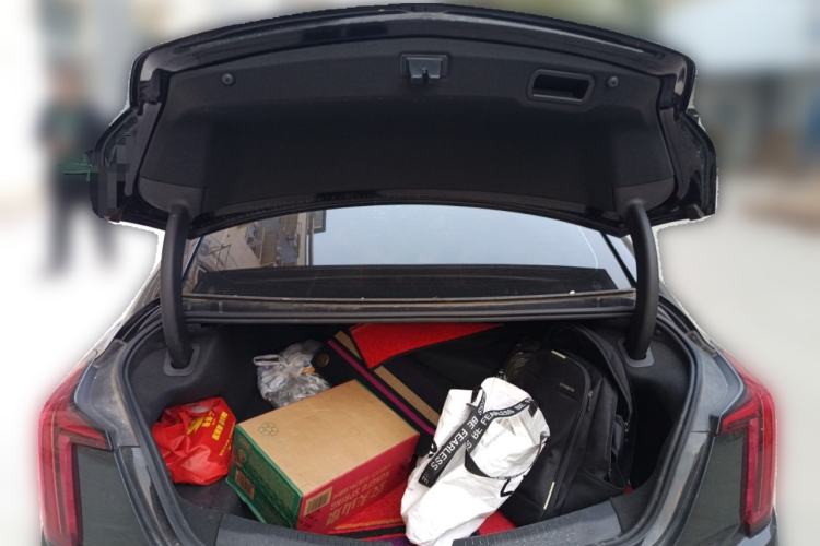 Used Cadillac CT5 2022 28T Fashion Edition Trunk