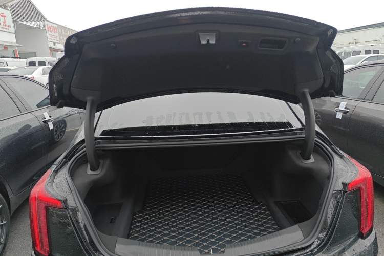 Used Cadillac CT5 2022 28T Prestige Edition Trunk