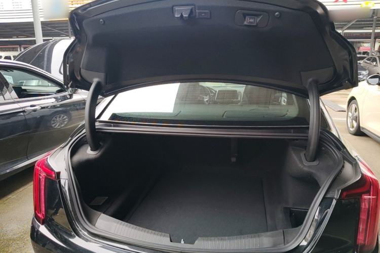 Used Cadillac CT5 2022 28T Luxury Edition Trunk