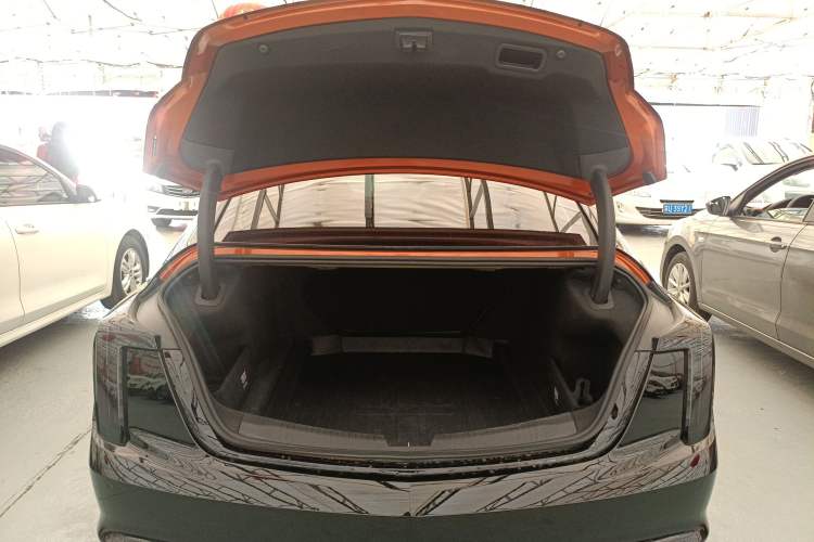 Used Cadillac CT5 2022 28T Prestige Edition Trunk