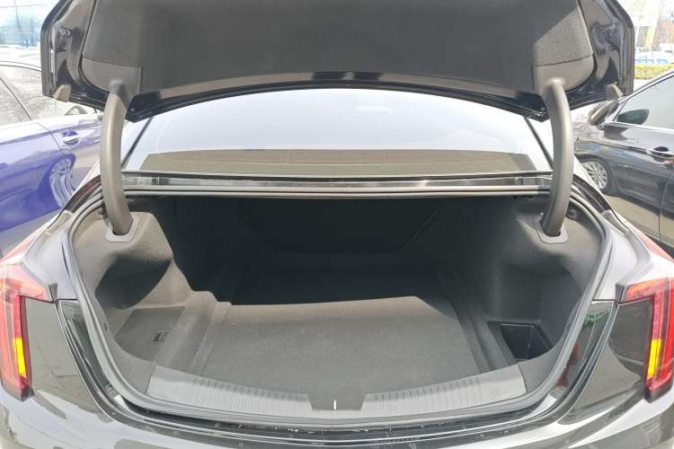 Used Cadillac CT5 2022 28T Fashion Edition Trunk
