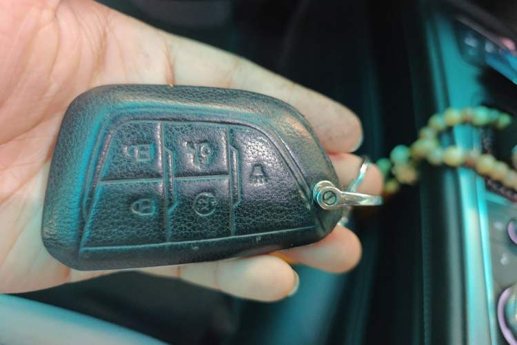 Used Cadillac CT5 2022 28T Luxury Edition Vehicle Key