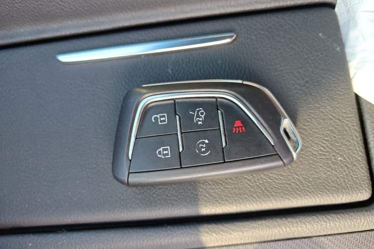 Used Cadillac CT5 2022 28T Luxury Edition Vehicle Key