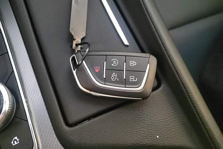 Used Cadillac CT5 2022 28T Luxury Edition Vehicle Key