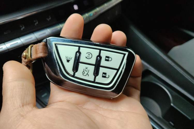 Used Cadillac CT5 2022 28T Luxury Edition Vehicle Key