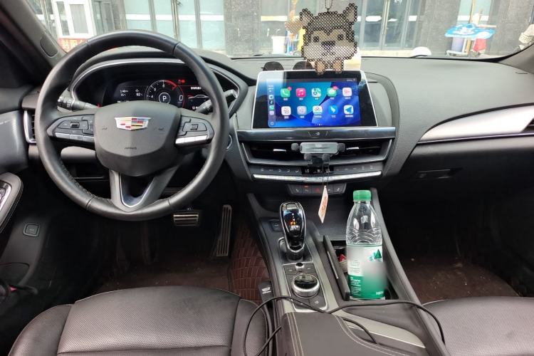 Used Cadillac CT5 2022 28T Prestige Edition Center Console