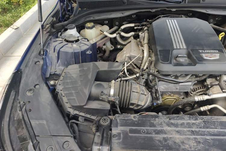 Used Cadillac CT5 2022 28T Luxury Edition Engine Bay Right
