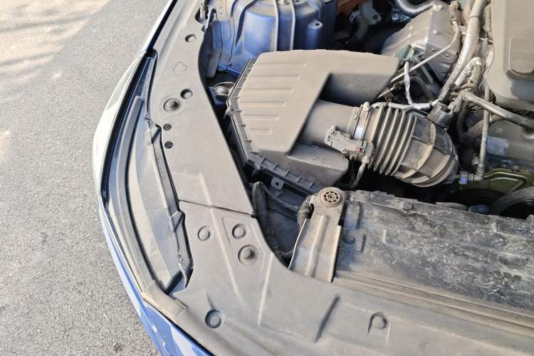 Used Cadillac CT5 2022 28T Luxury Version (Standard Edition) Engine Bay Right
